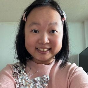 Meet your Posher, Crystal